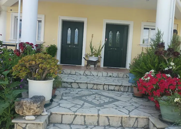 Ismene Apartments
