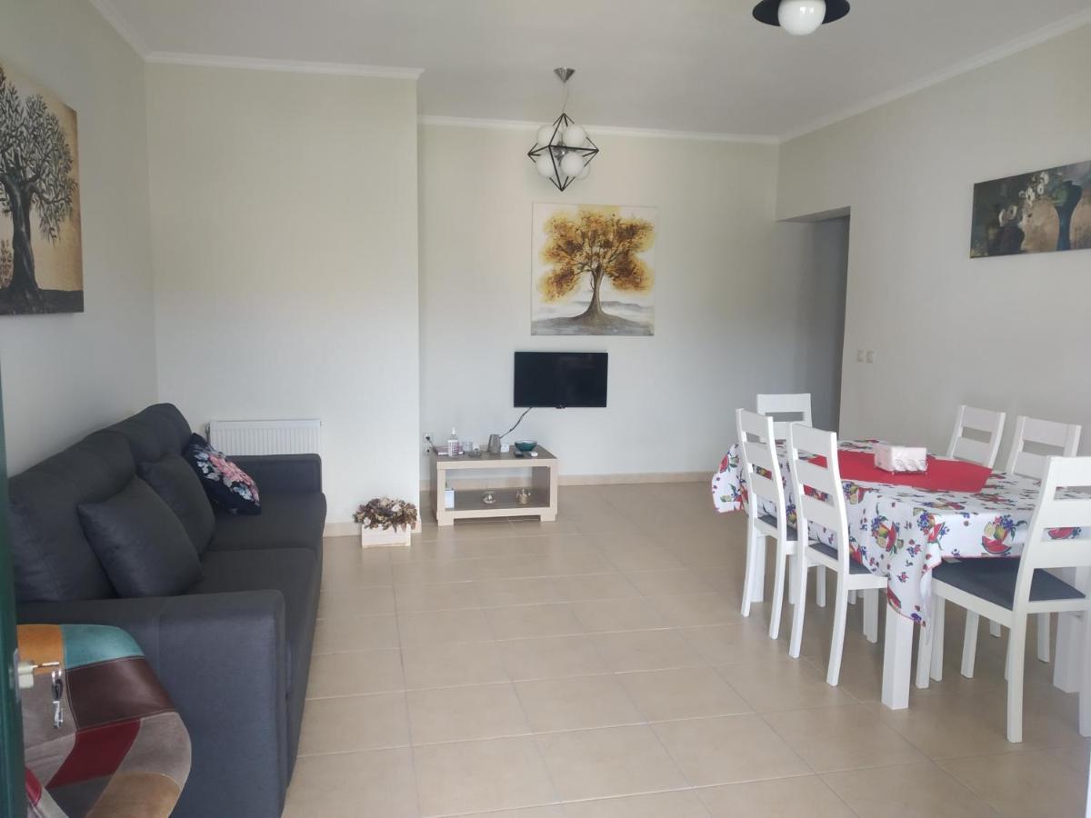 Ismene Apartment *